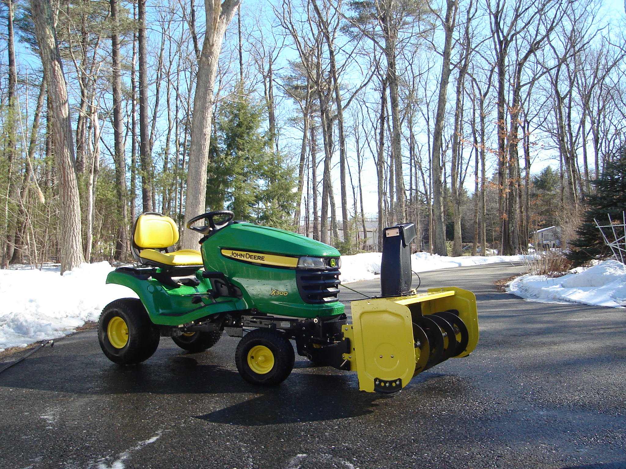 John Deere X300 Snowblower John Deere Snow Blowers www.mygreen.farm