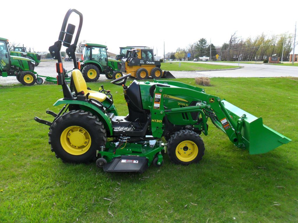 John Deere 2025r 25 Hp Tractor John Deere 2r Series Tractors www